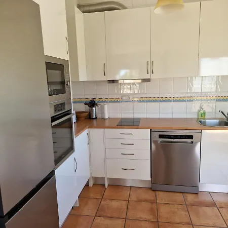 Sea View Apartment, Near Porto De Mos In Lagos! Apartamento *