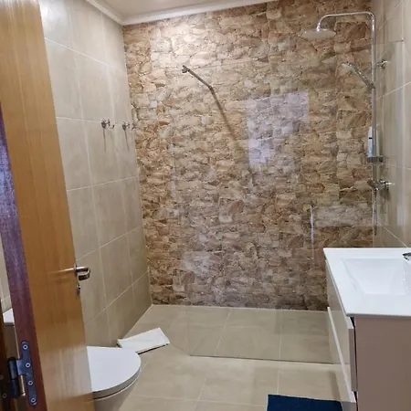 Sea View Apartment, Near Porto De Mos In Lagos! Apartamento *